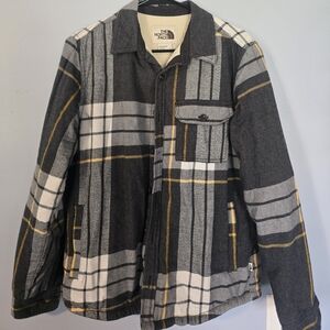 The North Face Men's Black Plaid Insulated Flannel Size SMALL